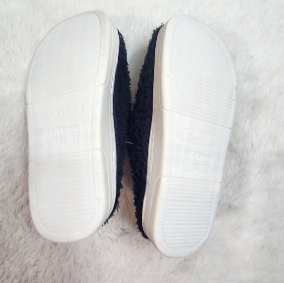 FADIVO Emoji Slippers - Picture 6 of 10